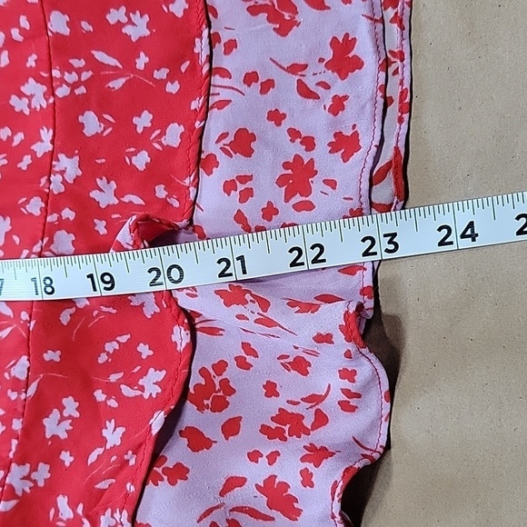 Parker Size S Primrose Combo Blouse, Flutter Sleeve, Gently Used Condition - Picture 10 of 16